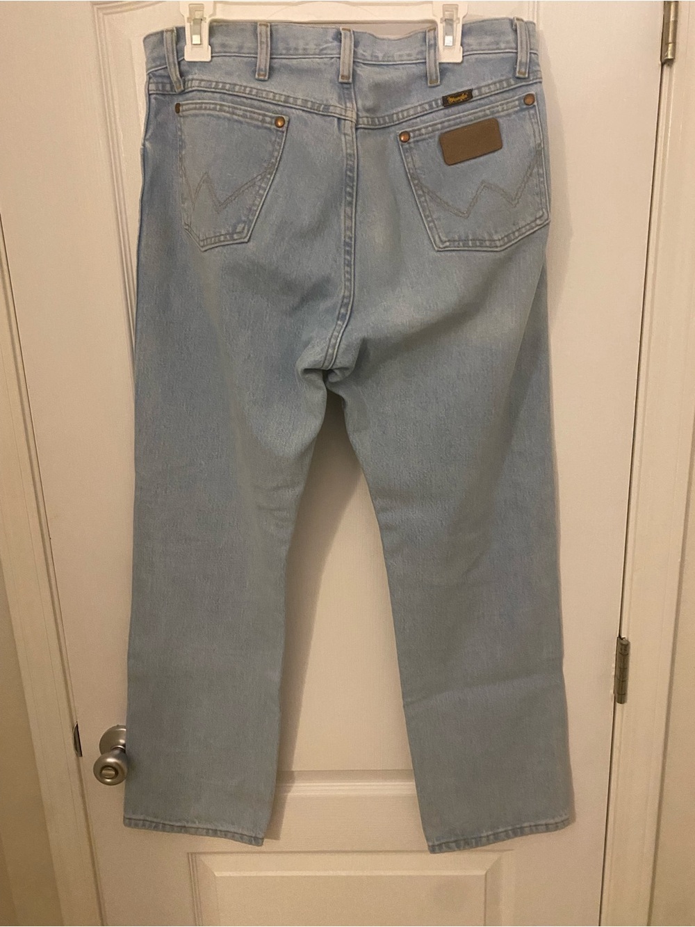 Wrangler Cowboy Cut 13MWZ Bleach Light Blue Straight Leg Men’s Jeans, 34x32